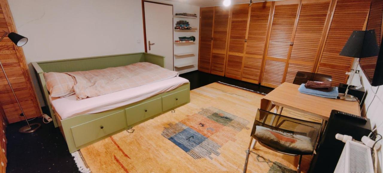 Spacious & Comfortable Guestrooms W Private Bathrooms Near Koelnmesse & Lanxess Arena, Free Parking, Highspeed Wifi Ngoại thất bức ảnh